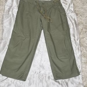 Old Navy Capri Pants
